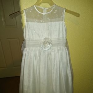 BRAND NEW white dress for little girl